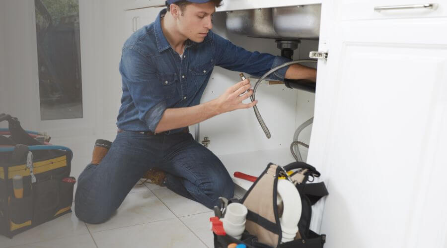 Expert burst pipe repair services in Mount Vernon, IL